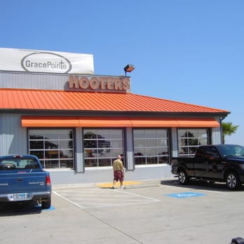 Hooters - Hooters of Denton - Sports Bars Near Me - Denton, Texas