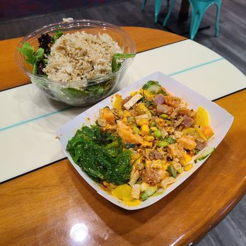 Pokemoto - Our ginormous poke bowl(s)! - Poke Near Me - Mashantucket, Connecticut
