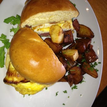 Phlight - Fried egg & Jamon Sandwich - Wine Bars Near Me - Whittier, California Phlight - Fried egg & Jamon Sandwich - Wine Bars Near Me - Whittier, California