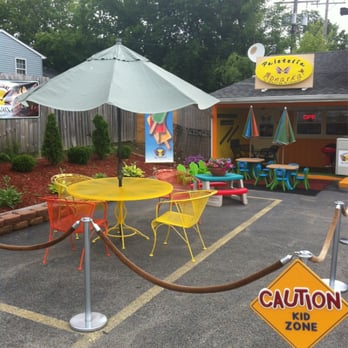 Paleterias Monarka - Storefront - Ice Cream & Frozen Yogurt Near Me - Waukegan, Illinois
