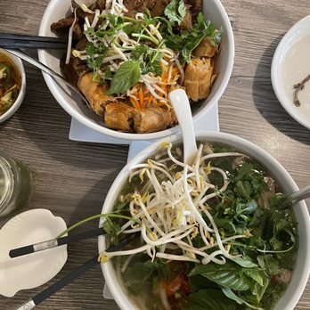 Kai Vietnamese Cuisine - Deluxe Pho and Vermicelli Lemongrass Steak Bowl - Vietnamese Near Me - Tulsa, Oklahoma Kai Vietnamese Cuisine - Deluxe Pho and Vermicelli Lemongrass Steak Bowl - Vietnamese Near Me - Tulsa, Oklahoma