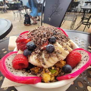 Urth Caffe - Urth Acai Bowl - Coffee & Tea Near Me - Laguna Beach, California Urth Caffe - Urth Acai Bowl - Coffee & Tea Near Me - Laguna Beach, California
