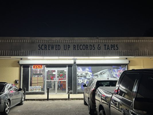Screwed Up Records & Tapes by null