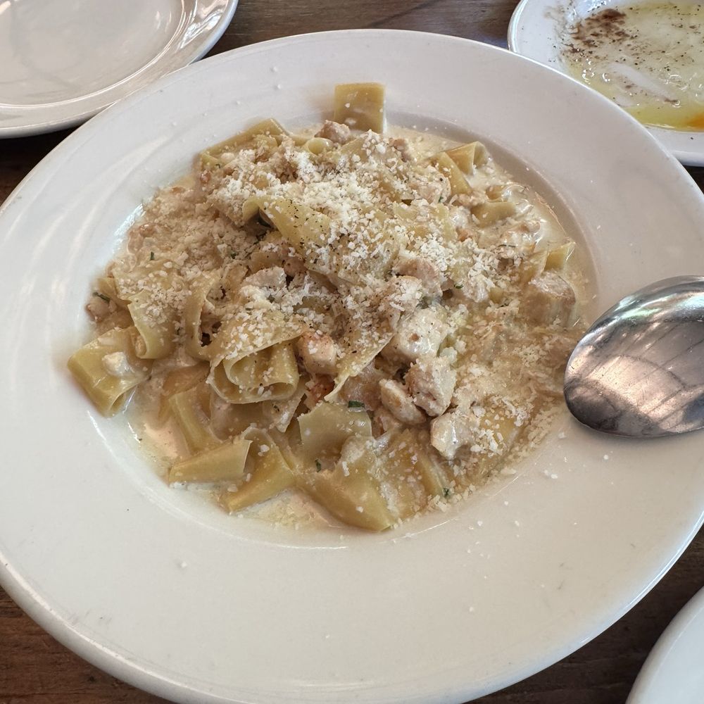 Maccheroni Republic - Cacio pollo pappardelle - Italian Near Me - Los Angeles, California Maccheroni Republic - Cacio pollo pappardelle - Italian Near Me - Los Angeles, California