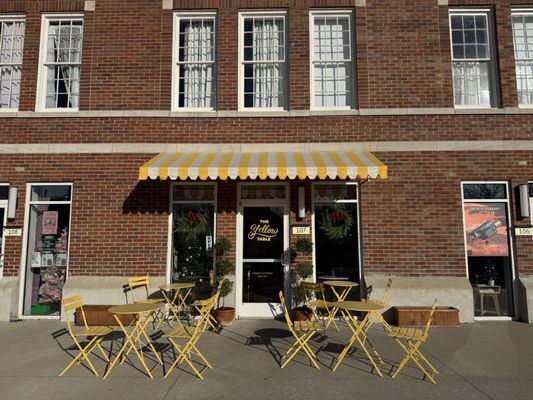 The Yellow Table Café by null