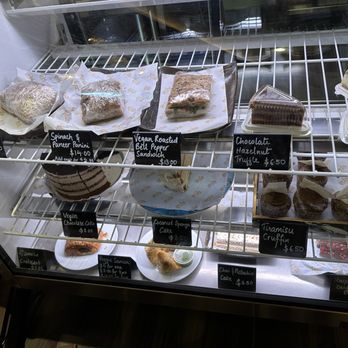 Sula Cafe - Cafes Near Me - Vancouver, British Columbia