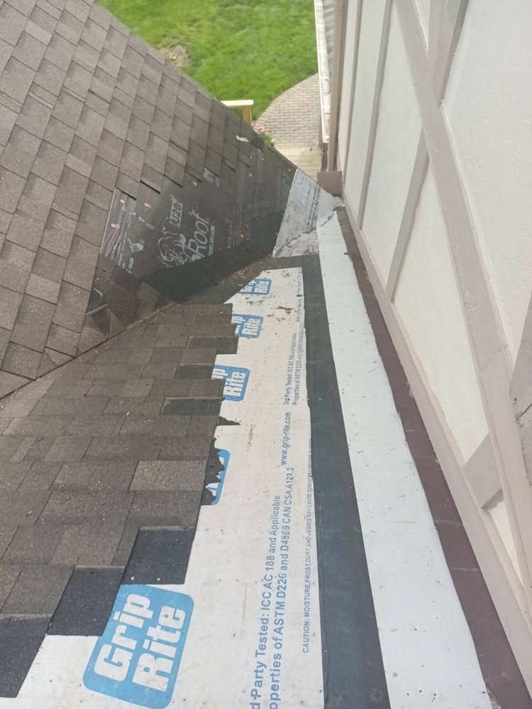 Slide of Axion Multi Services