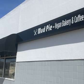 Mud Pie Vegan Bakery - Outside - Coffee & Tea Near Me - Mission, Kansas