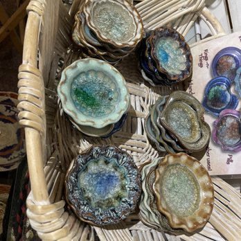 The Hangin Tree - Gift Shops Near Me - Sedona, Arizona