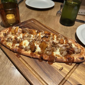 Tande Thai - Chicken flat bread - Thai Near Me - The Colony, Texas Tande Thai - Chicken flat bread - Thai Near Me - The Colony, Texas