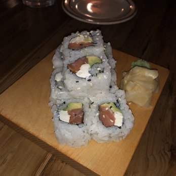 Hands On - Addison St. - Sushi Bars Near Me - Chicago, Illinois Hands On - Addison St. - Sushi Bars Near Me - Chicago, Illinois