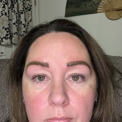 Blush Brow Bar - Eyebrow Microbladding
