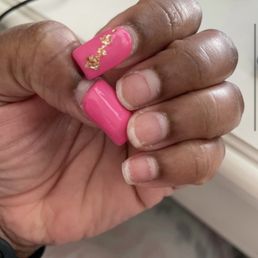 2 nails came off within 2 weeks and 4 within 16 days.