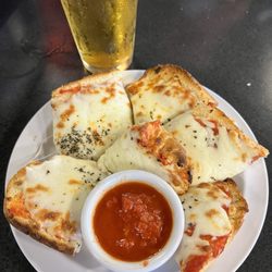 Home Slice Pizzeria - Cheese bread with marinara