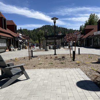 Lake Arrowhead Village - Excellent, come on up ! - Shopping Centers Near Me - Lake Arrowhead, California Lake Arrowhead Village - Excellent, come on up ! - Shopping Centers Near Me - Lake Arrowhead, California