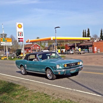 YX 7-Eleven - A beauty on a beautiful day  #mustang #fordmustang #mustangsally #americanmusclecar - Gas Stations Near Me - Kløfta, 02