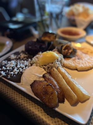 Gloria's Latin Cuisine by null