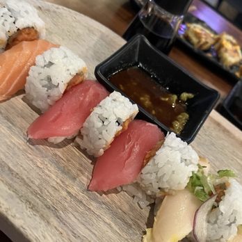 Hikari Sushi - Sushi Bars Near Me - Simi Valley, California