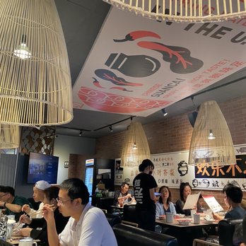 B2J Fish Soup - Small Dining Interior - Chinese Near Me - Edison, New Jersey