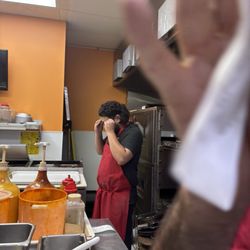 Gepetto's Pizza - The owner blocking the guy who assaulted
