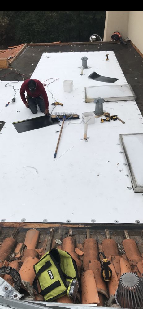 Slide of Hugo's Sheet Metal