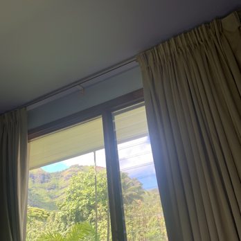 The Kauai Inn - Curtains and view - Hotels Near Me - Lihue, Hawaii The Kauai Inn - Curtains and view - Hotels Near Me - Lihue, Hawaii