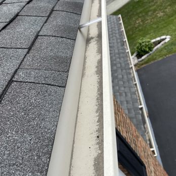 Clear View - After pictures of gutters - Window Washing Near Me