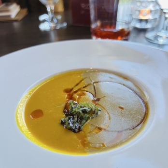 Rouge - French Near Me - Calgary, Alberta