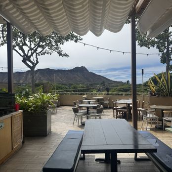 Deck. - Hawaiian Near Me - Honolulu, Hawaii