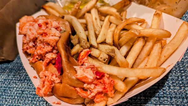 Angie's Lobster and Angie's Prime Grill by null