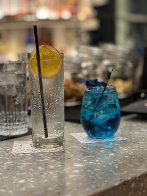 Moxy St. Petersburg Downtown by null