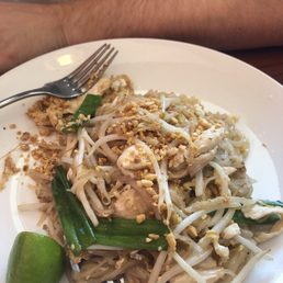 Pad Thai with Chicken Pad Thai with Chicken