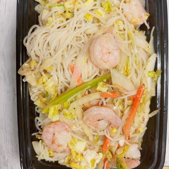 Ming River - shrimp and noodles in a black container - Chinese Near Me - Providence, Rhode Island