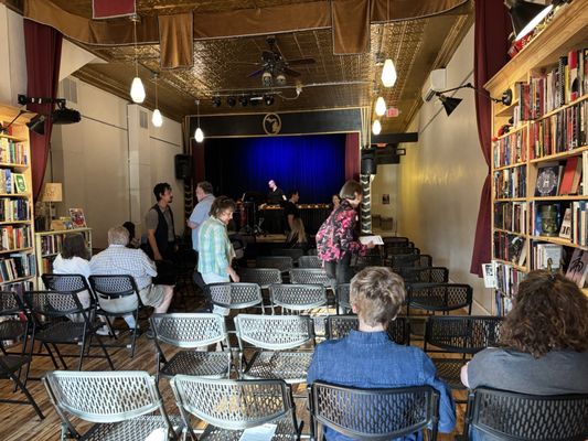 The Robin Theatre by null