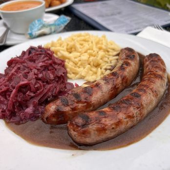 Everybody’s Brewing - Beerhall Bratwurst, braised red cabbage and spartzle - Breweries Near Me - Battle Ground, Washington