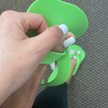 1st Nail Spa - Seriously my old nail polish stuck there - Nail Salons Near Me - Anaheim, California
