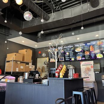 Haute Dogs  - Hot Dogs Near Me - Arlington, Virginia