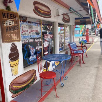 Delgadillo's Snow Cap Drive-In - Burgers Near Me - Seligman, Arizona Delgadillo's Snow Cap Drive-In - Burgers Near Me - Seligman, Arizona