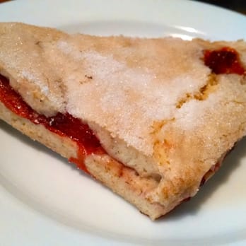 La Bicyclette - Strawberry Scone ($3.75) - 4 stars (Sunday brunch 2014-07-06) - French Near Me - Carmel, California