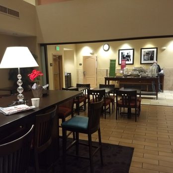 Hampton Inn & Suites Folsom - breakfast room - Hotels Near Me - Folsom, California Hampton Inn & Suites Folsom - breakfast room - Hotels Near Me - Folsom, California