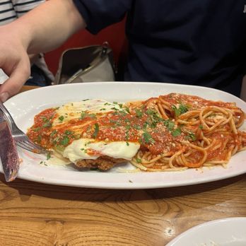 Giordano's - Great chicken Parmesan and pasta! - Pizza Near Me - Rockford, Illinois