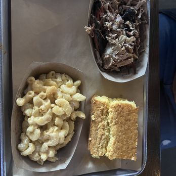 Hank's Texas BBQ - Pulled pork - Barbeque Near Me - Columbus, Ohio
