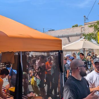 6th And Detroit - Used, Vintage & Consignment Near Me - Long Beach, California