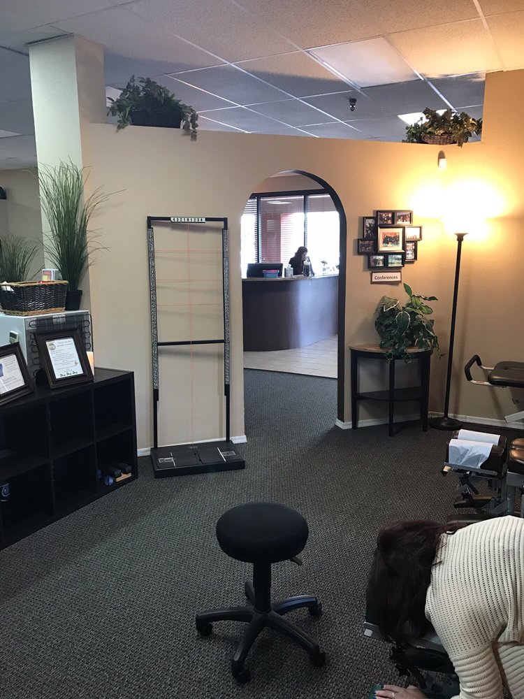 BACK ON TRACK CHIROPRACTIC Updated March 2025 19 Reviews 2051 W Warner Rd, Chandler