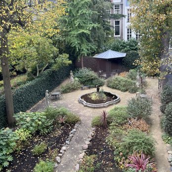 Het Grachtenhuis - Museum garden. - Museums Near Me - Amsterdam, New Hampshire
