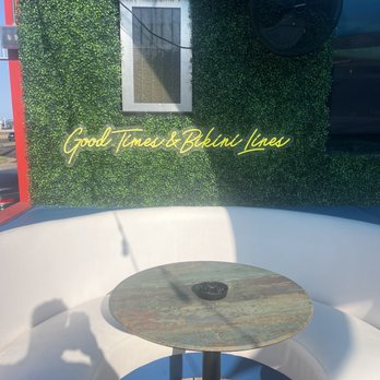 Wet Bar - Patio seating - Tiki Bars Near Me - Corpus Christi, Texas Wet Bar - Patio seating - Tiki Bars Near Me - Corpus Christi, Texas