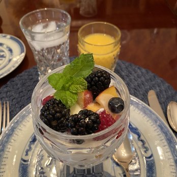 Atwood House - Breakfast parfait. - Hotels Near Me - Chillicothe, Ohio Atwood House - Breakfast parfait. - Hotels Near Me - Chillicothe, Ohio
