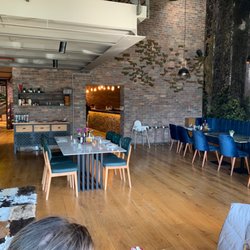 Beeves Grill & Brasserie - Restaurant
