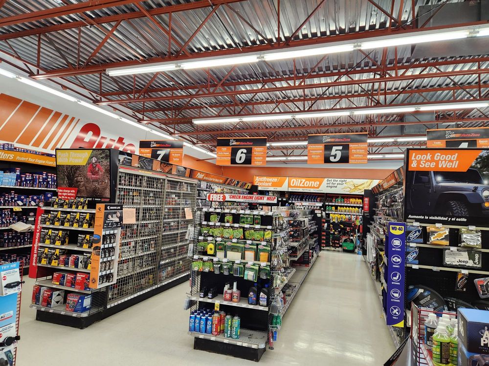 AUTOZONE AUTO PARTS Updated September 2024 17 Reviews 1615