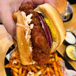 SuperCrisp - Spicy chicken sandwich with hot fries